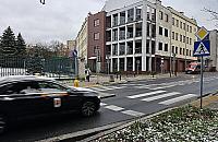 Ograniczona widoczność na przejściu przez Potocką. Co na to ZDM?