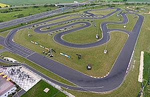 Tor wyścigowy dla zdalnych autek?