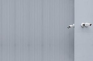 Jak wybrać najlepszą agencję ochrony w Warszawie? Poradnik dla firm i klientów indywidualnych