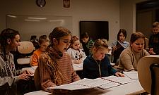 Pasja, Aveciątka i Filharmonicy w Płudach