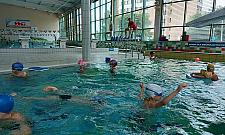 Latami czekamy na "priorytetową" pływalnię
