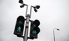 Bezpieczniejsze przejście przy przystanku Pirenejska 02? Nieprędko