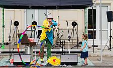 Dzień Dziecka pełen radości i zagadek. Detektywi, kosmiczna sowa i dużo śmiechu