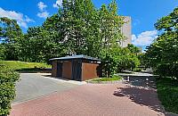 Wiata śmietnikowa zamiast zieleni. Mieszkańcy przegrali z zarządem spółdzielni