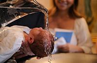 Pamiątka chrztu świętego dla chłopca ze zdjęciem? Postaw na fotoksiążkę od UwolnijKolory!