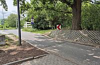 Radny chce progów na Kopalnianej. Mieszkańcy: problem to wąskie gardło i brak chodnika