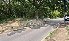 Radny chce progów na Kopalnianej. Mieszkańcy: problem to wąskie gardło i brak chodnika