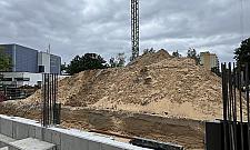 Dwie hale sportowe na Białołęce. Koniec ćwiczeń na korytarzach