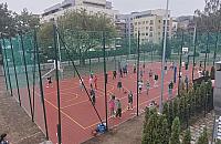 To się od lat nie zmienia. Szkolne boiska wciąż głównie zamknięte