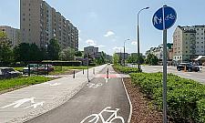 Rowerowe projekty na Bemowie. Będą nowe stojaki, wiata i podnóżki