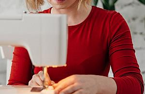 Sztuka szycia wraca do łask - gdzie nauczyć się szyć w Warszawie?