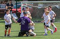 Obiekty sportowe dla zwykłych mieszkańców dostępne tylko późnym wieczorem