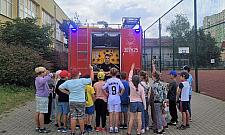 "Lato w Mieście" na Bemowie. Dzieci spotkały się ze strażakami