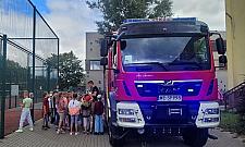 "Lato w Mieście" na Bemowie. Dzieci spotkały się ze strażakami