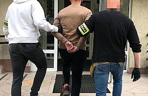 Agresywny 39-latek zatrzymany na Żoliborzu. Groził kobiecie i wszczął awanturę w metrze