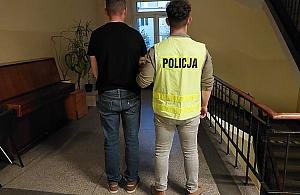 Agresywny klient groził nożem ochroniarzowi. Zatrzymał go świadek