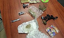 Narkotyki w aucie i mieszkaniu. Bemowska policja zatrzymała 32-latka