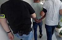 Policja przejęła 130 tysięcy nielegalnych papierosów. Zatrzymano 39-latka