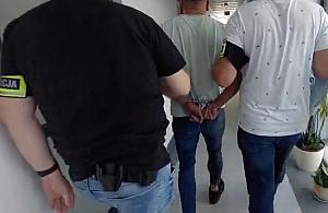 Policja przejęła 130 tysięcy nielegalnych papierosów. Zatrzymano 39-latka