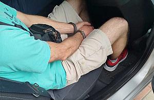 Policjanci z Bielan zatrzymali 47-latka, bo... poczuli charakterystyczny zapach