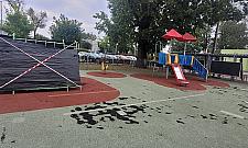 Plac zabaw przy Głębockiej zamknięty na cztery spusty