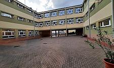 Duchota w sali gimnastycznej. Na rolety burmistrza nie stać