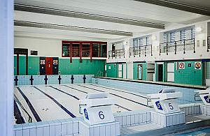 Pływalnia na Tarchominie po remoncie. Uczniowie stracili miesiąc