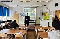 Klasy mundurowe w żoliborskich szkołach. Przygotują do służby w policji