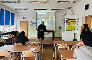 Klasy mundurowe w żoliborskich szkołach. Przygotują do służby w policji