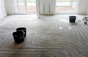 Krok po kroku: jak wygląda proces frezowania wylewki pod ogrzewanie podłogowe