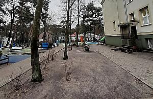 Nowa strefa relaksu przy szkole na Bajkowej