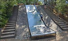 Nowa atrakcja na Bielanach. W parku Herberta stanie ogromna zjeżdżalnia