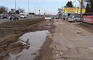 "Maa Modliska" od lat czeka na remont. Mieszkacy maj do