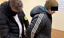 Policja rozbiła gang złodziei samochodów. Zatrzymano osiem osób