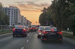 Chaos na Człuchowskiej. Mieszkańcy żądają zmian po likwidacji drugiego lewoskrętu