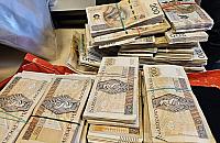 Skuteczna akcja policji. Broń, narkotyki i milion w gotówce