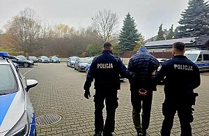 Groził dzieciom nożem. Policja zatrzymała 35-latka
