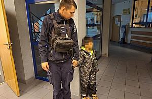 6-latek samotnie jeździł tramwajem. Policjanci odnaleźli rodziców