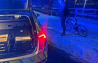 Dwaj rowerzyści zatrzymani na śliskiej drodze. Obaj byli pod wpływem alkoholu