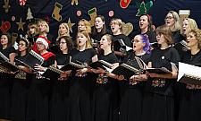 Mikołajkowa Integracja Świąteczna w SP 92: taniec, kolędy i świąteczne atrakcje