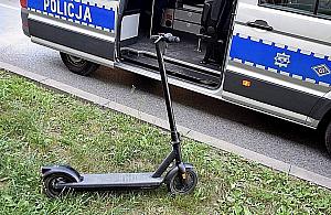 Młody mężczyzna runął z hulajnogi. Był zakrwawiony i zszokowany