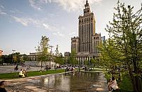 Nowe badanie: turyści coraz bardziej doceniają Warszawę