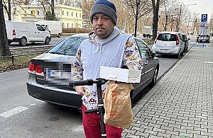 Policja szuka mężczyzny, który uszkodził samochód