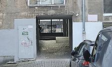 Mickiewicza 18a żąda opłat za udostępnienie przejścia