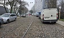 Pierwszy znak z nową nazwą ulicy Wysockiego