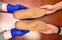 Wkładki ortopedyczne Warszawa. Które pracownie oferują badanie, projekt i dopasowanie na miejscu?