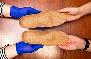 Wkładki ortopedyczne Warszawa. Które pracownie oferują badanie, projekt i dopasowanie na miejscu?