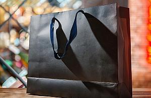 Laminowane torby z nadrukiem - dlaczego nadają marce luksusowy charakter?