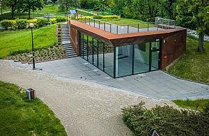 Skwer Ormiański pogrążony w mroku. Co na to urzędnicy?