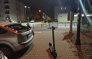 Warszawa ma dość hulajnóg na chodnikach. Jest projekt kampanii za 1,5 mln